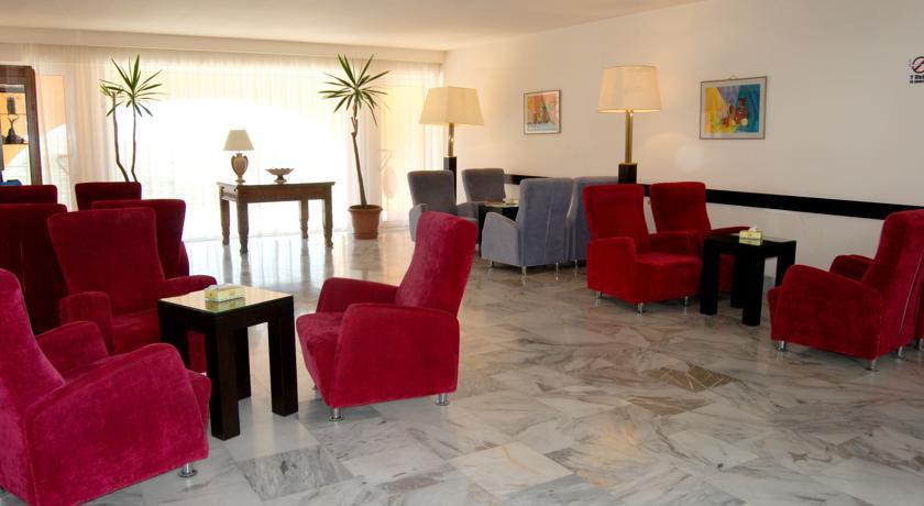 Regineh Hotel Erywań Zewnętrze zdjęcie