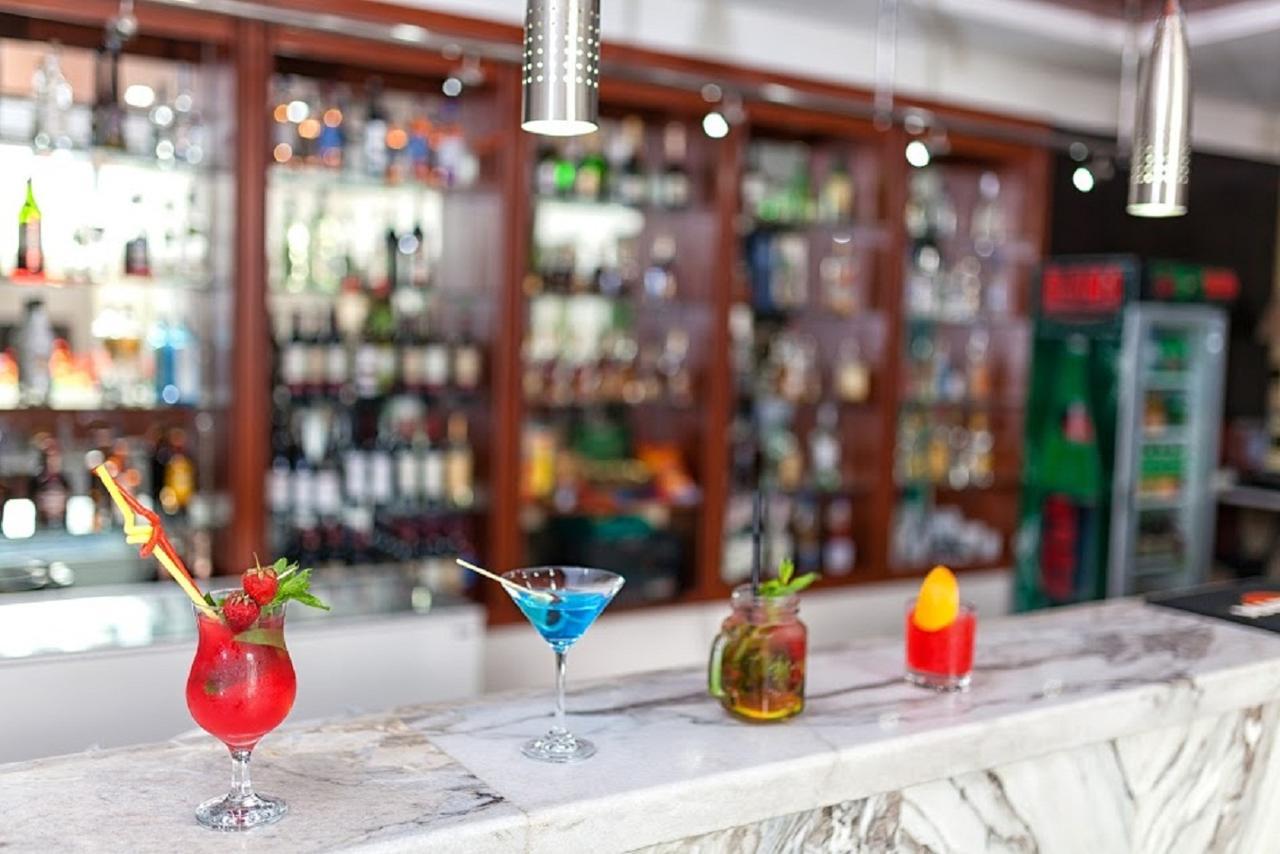 Regineh Hotel Erywań Zewnętrze zdjęcie
