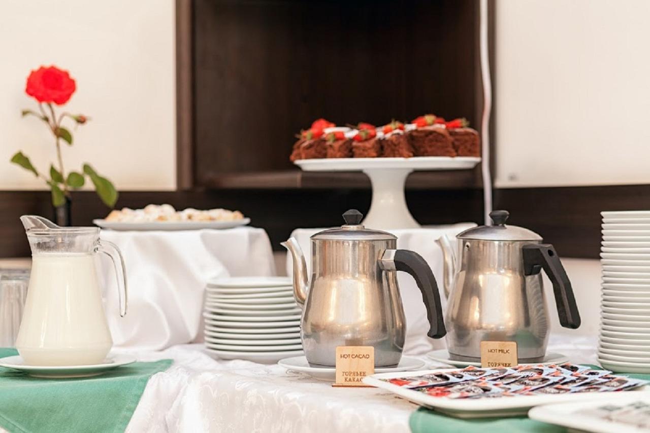 Regineh Hotel Erywań Zewnętrze zdjęcie
