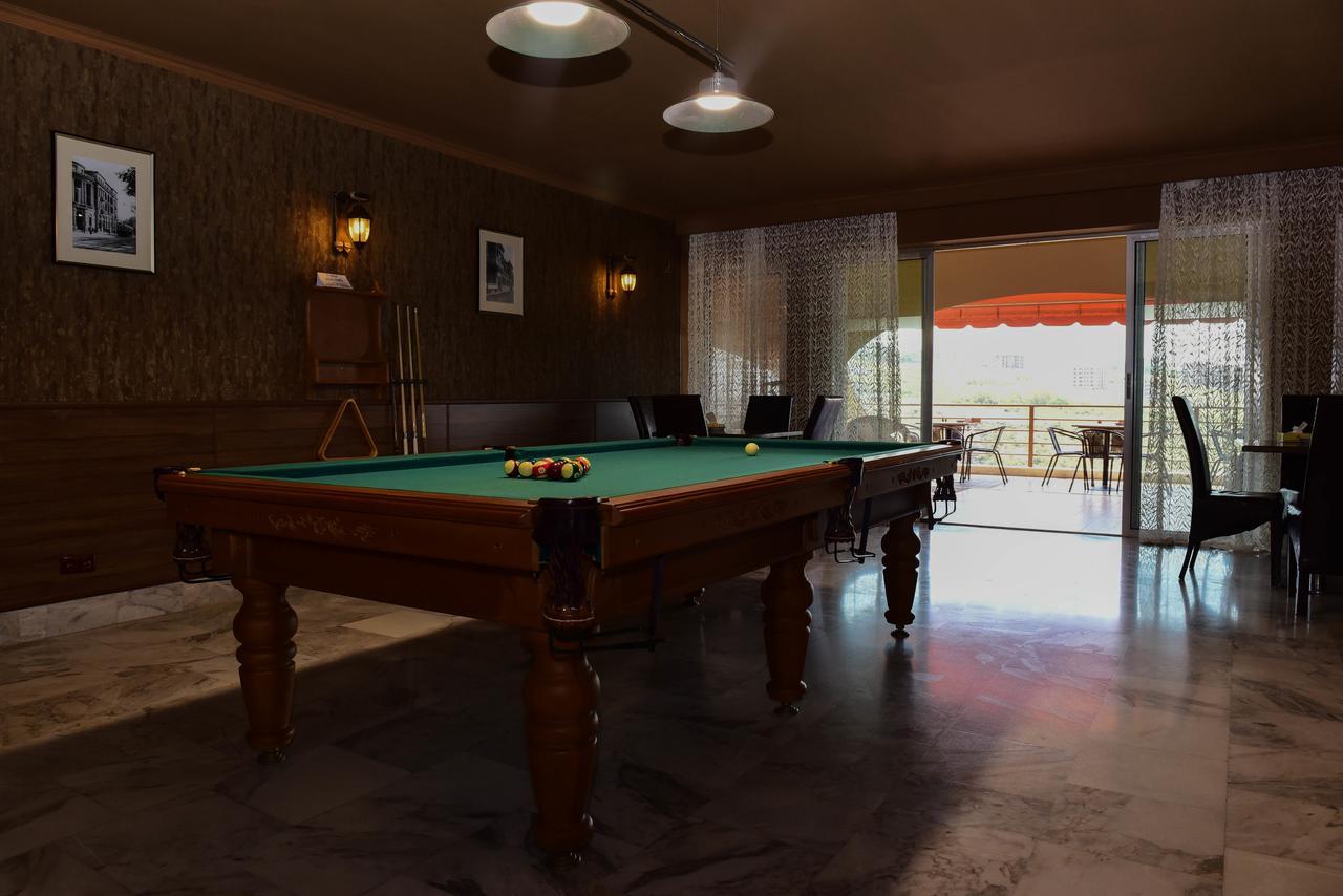 Regineh Hotel Erywań Zewnętrze zdjęcie